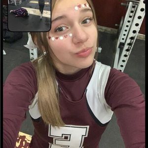 Meet your Posher, Desiree